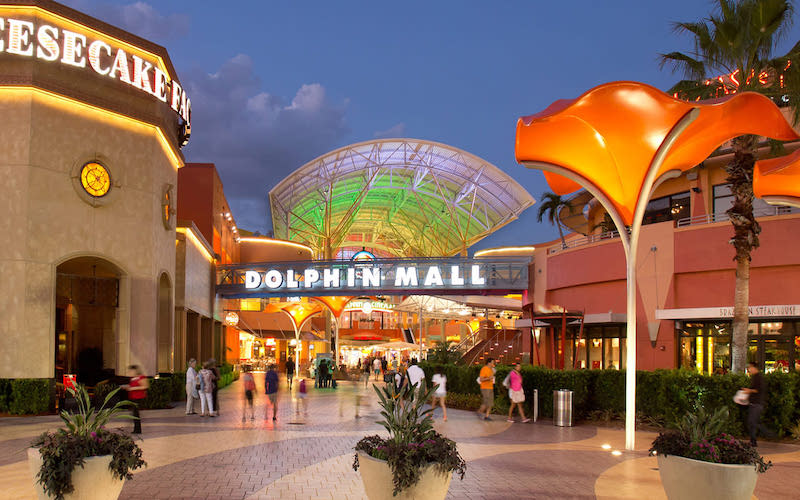 Entrada do Dolphin Mall em Miami